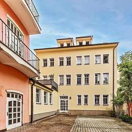 Apartment Cosy In Vysehrad Prague